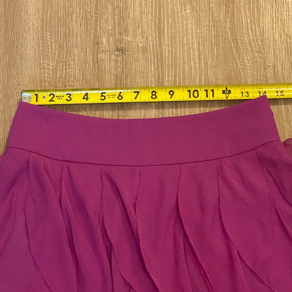 Ann Taylor fuchsia ruffled skirt. - Picture 5 of 7